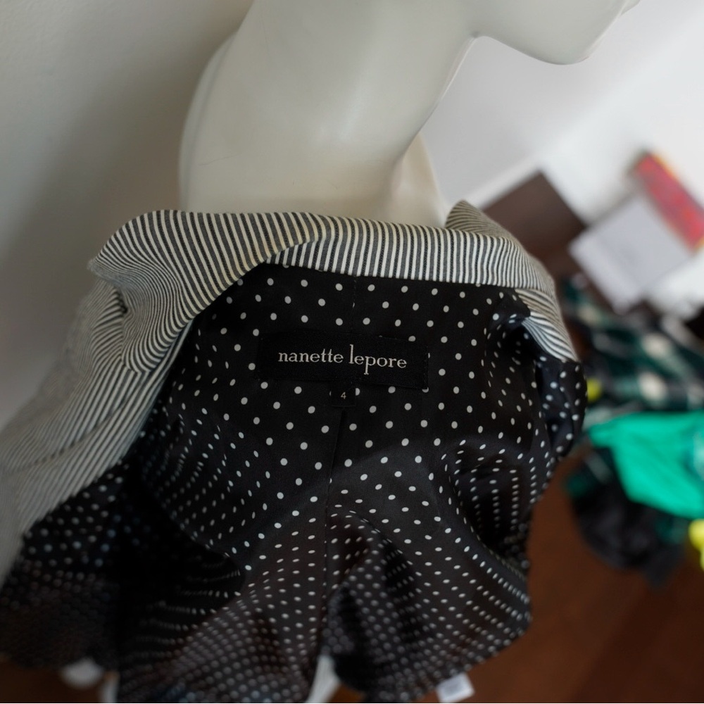 Nanette Lepore Black and White Polka Dot Lined Blazer, Skirt, size 4 - Picture 10 of 12